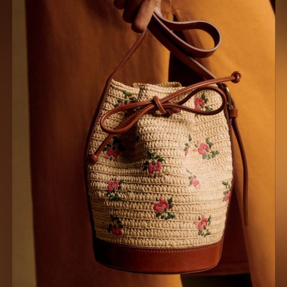 SEZANE MINI FARROW RAPHIA CROSSBODY BUCKET BAG SMALL PINK FLORAL EMBROIDERY - Picture 2 of 11